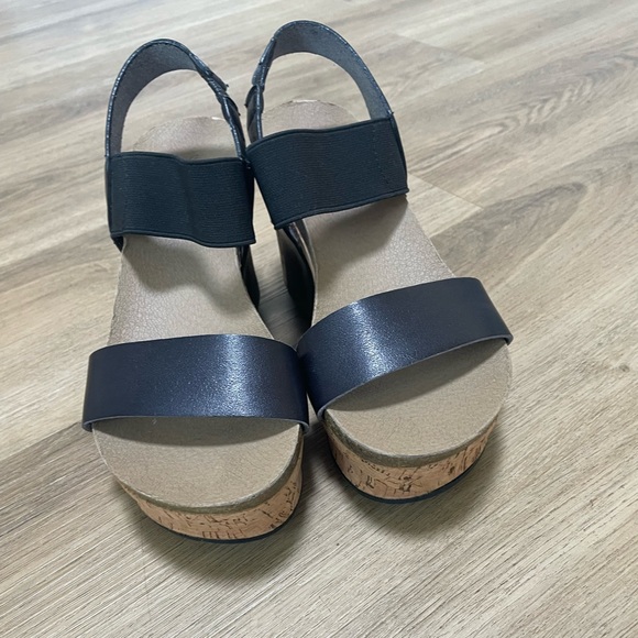 Corkey cork heel Sandals with black straps size 6 - Picture 2 of 11